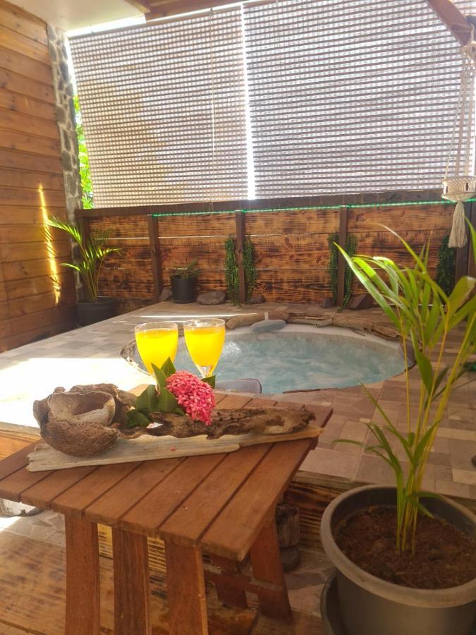 Riviere-Salee Kami Lodge F3 Jacuzzi מראה חיצוני תמונה
